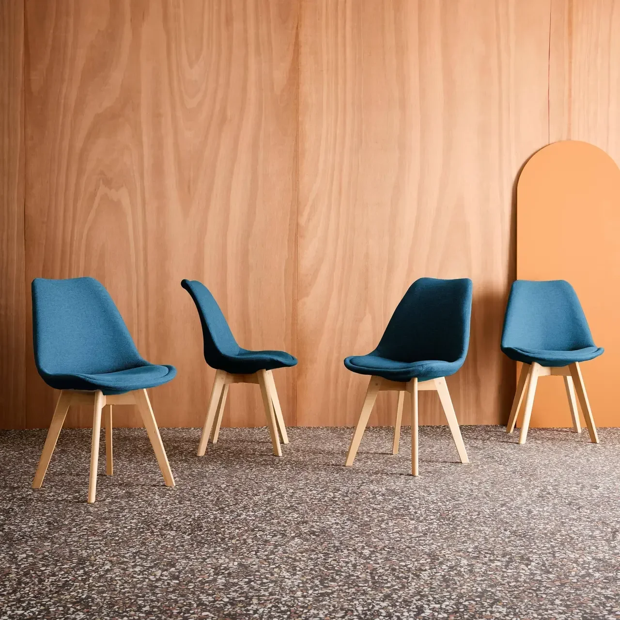 Chaises design scandinave hêtre massif tissu lot 4 Nils