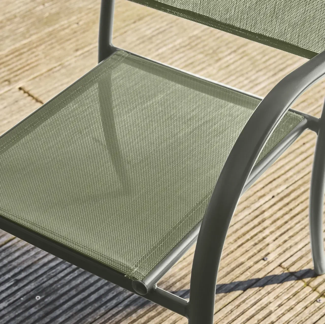 4 fauteuils jardin aluminium modernes et élégants Amara confort