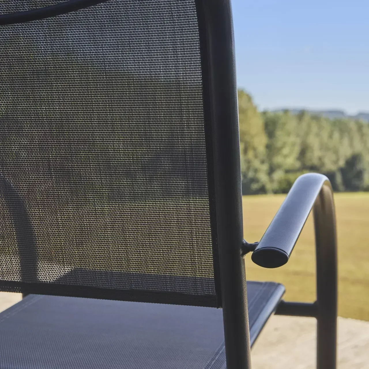 4 fauteuils jardin aluminium design moderne confort accoudoirs arrondis