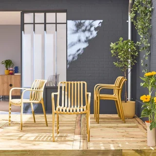 Lot de 4 fauteuils de jardin en plastique empilables design vert
