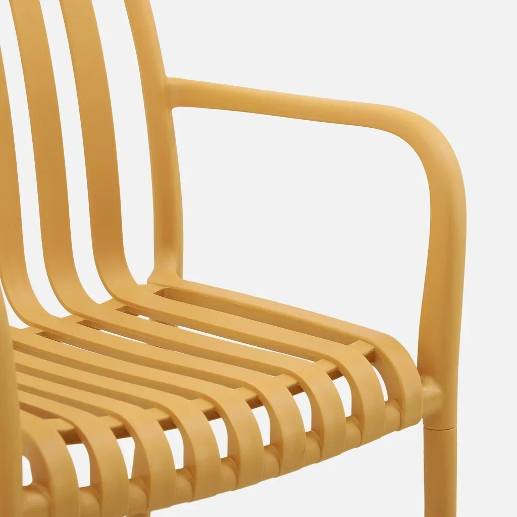 Lot de 4 fauteuils de jardin en plastique empilables design vert