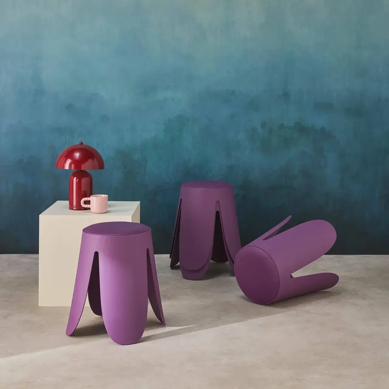 4 tabourets empilables Niki simili cuir design fleur