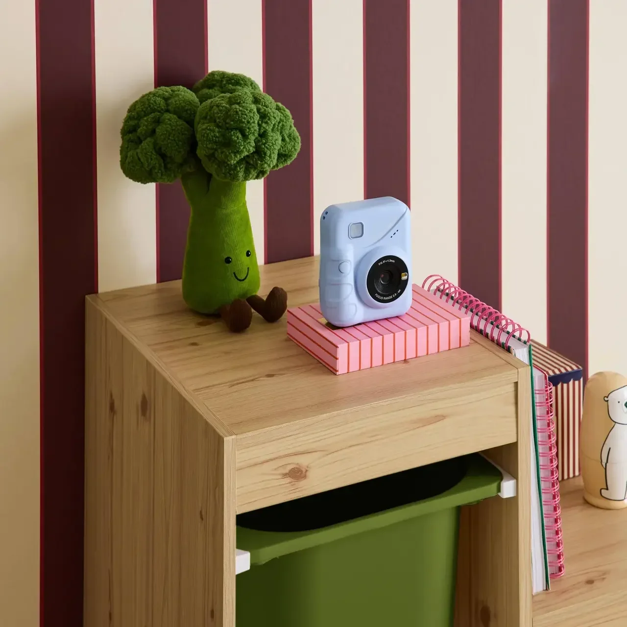 Mueble almacenamiento infantil escalera 6 cajones colores madera Sora