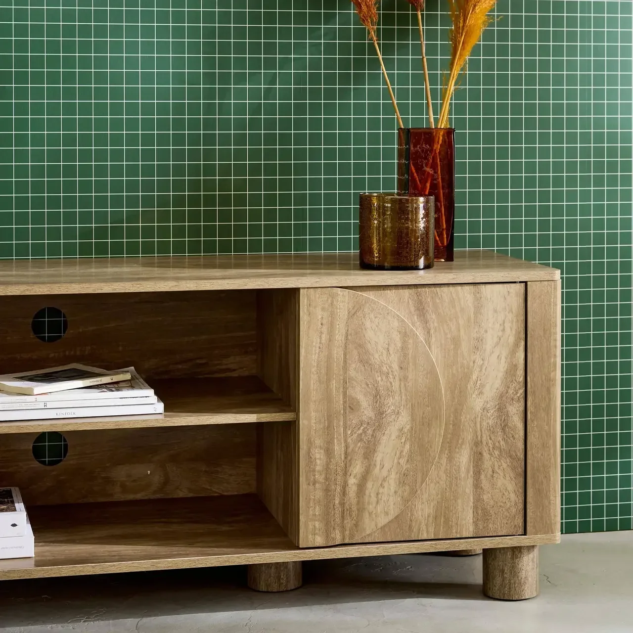Mueble TV 155 cm 2 Puertas Reversibles Efecto Madera Mango Pondi
