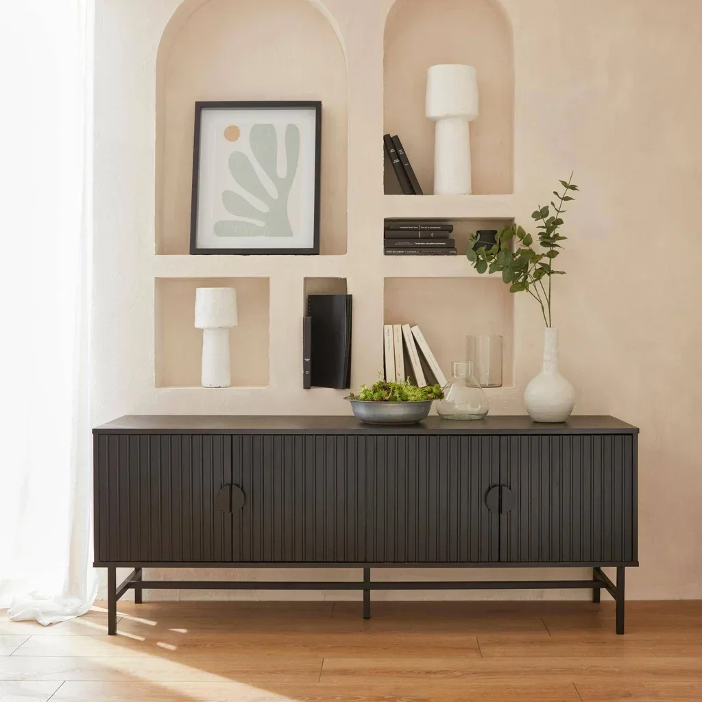 Rack TV 4 portas madeira estriada Bazalt 157 cm design industrial