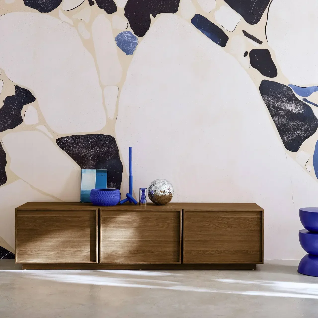 Meuble TV 180 cm 3 portes bois style scandinave Kuba