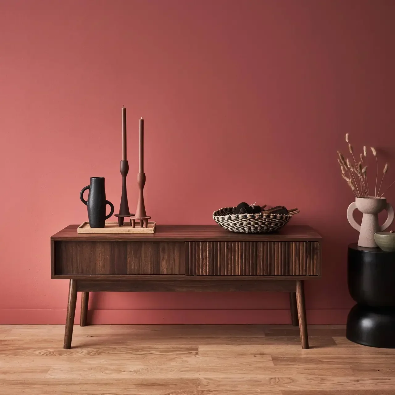 Mueble TV escandinavo madera 2 puertas 115 cm estilo nórdico Linear