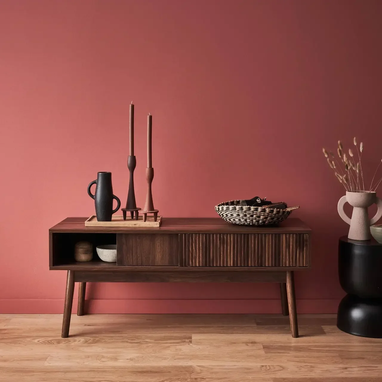 Mueble TV escandinavo madera 2 puertas 115 cm estilo nórdico Linear