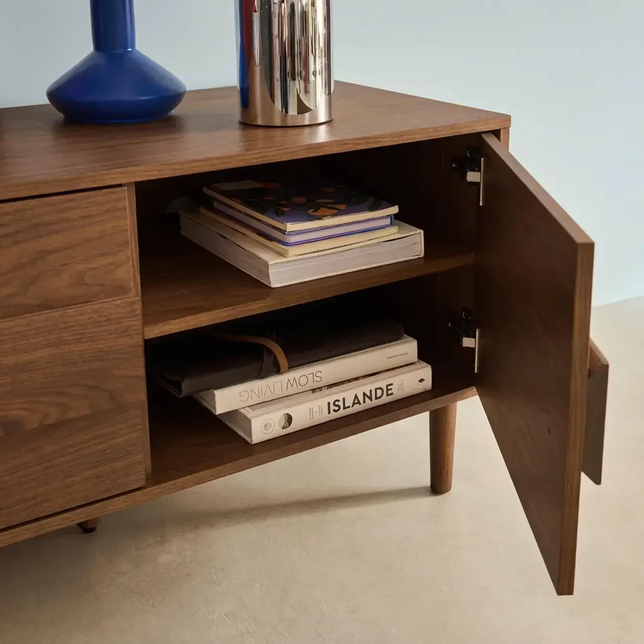 Mueble TV retro Juliana madera 3 puertas 150 cm acabado nogal roble