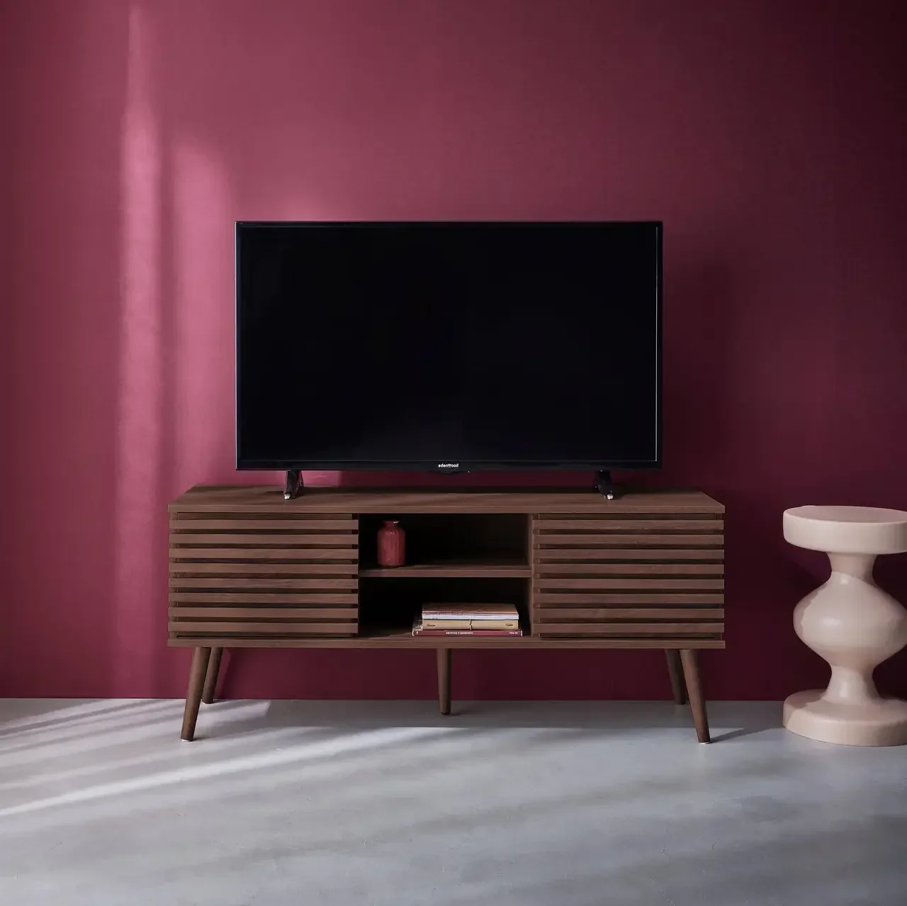 Mueble TV Escandinavo Madera Rayada 120 cm Doble Puerta Corredera Madere