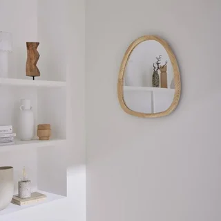 Miroir design bois sapin naturel 55 cm forme organique Charlie