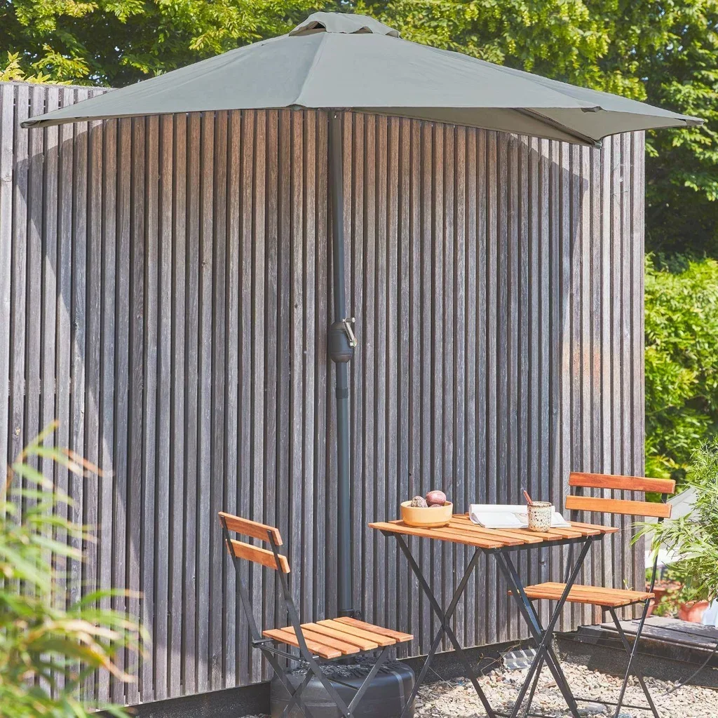 Parasol balcon demi-rond 2,5m mât central aluminium UV
