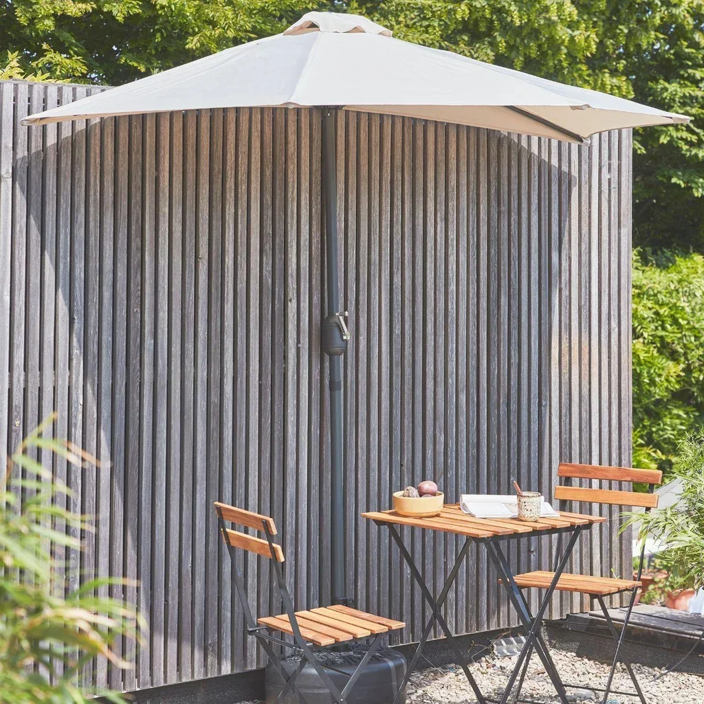 Parasol balcon demi-rond 2,5m mât central aluminium anti-UV
