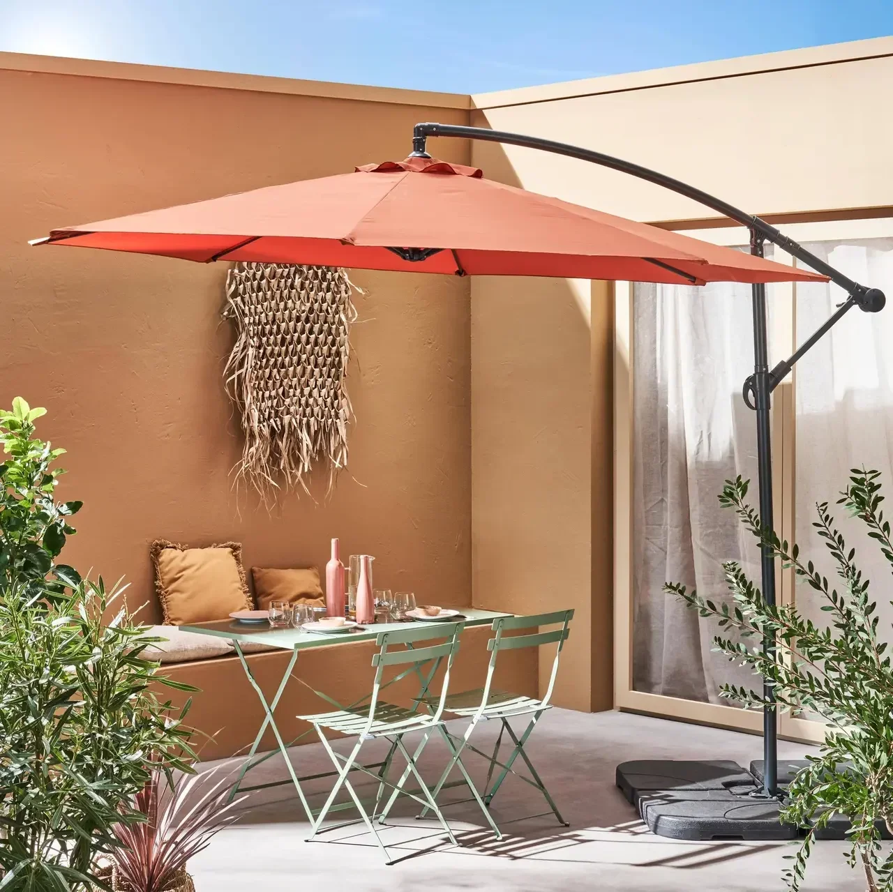 Parasol déporté circulaire Hardelot Ø300cm avec manivelle anti-retour et toile hydrofuge