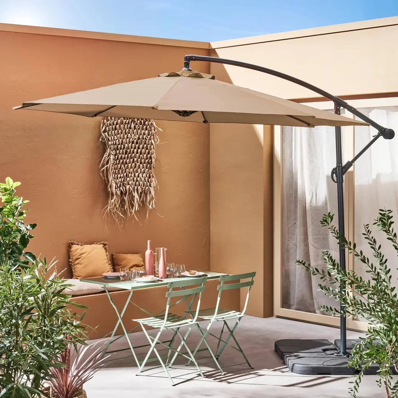 Parasol excentré circulaire Hardelot Ø300cm avec manivelle et pied croix