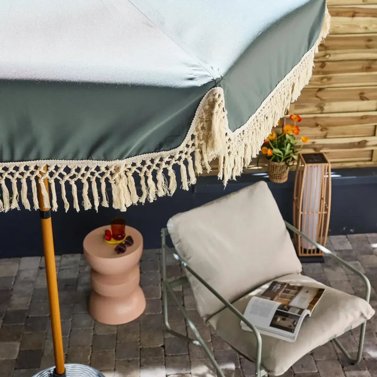 Parasol rond à franges Ø200 cm Hossegor acier effet bois jardin terrasse