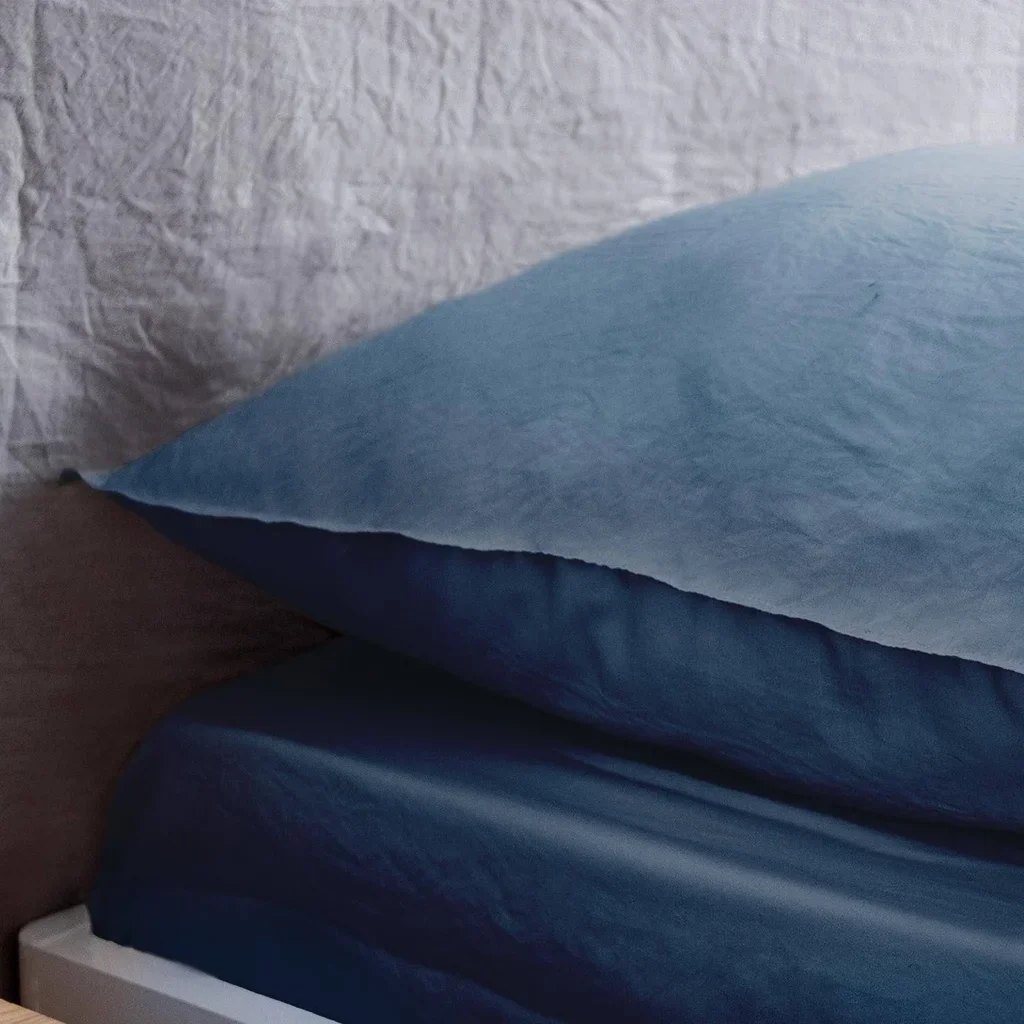 Parure de lit 2 personnes microfibre lavée bleu Luna 240x220 cm