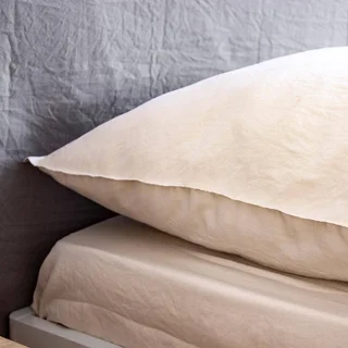 Parure de lit 2 personnes microfibre lavée effet stonewashed coloris sable