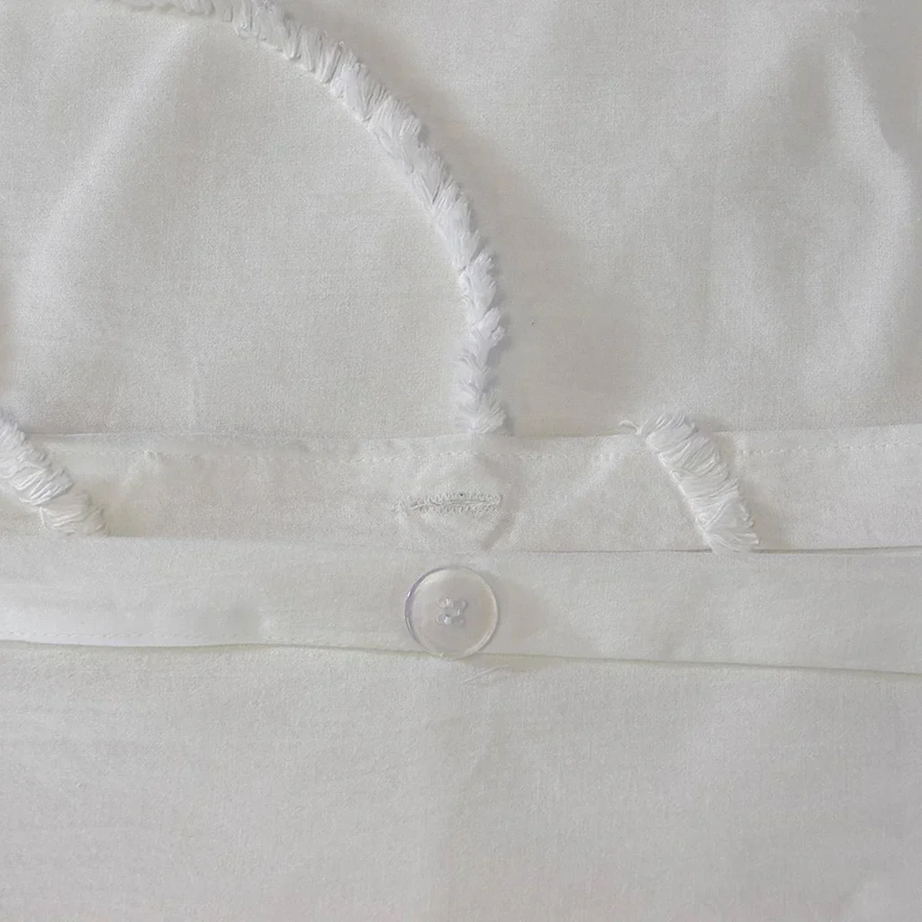 Parure de lit 2 personnes coton lavé tufté motifs arrondis blanc Hestia