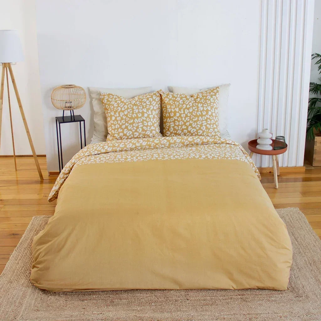 Reversible cotton leopard print yellow double bedding set Juliette - 2 person bed linen