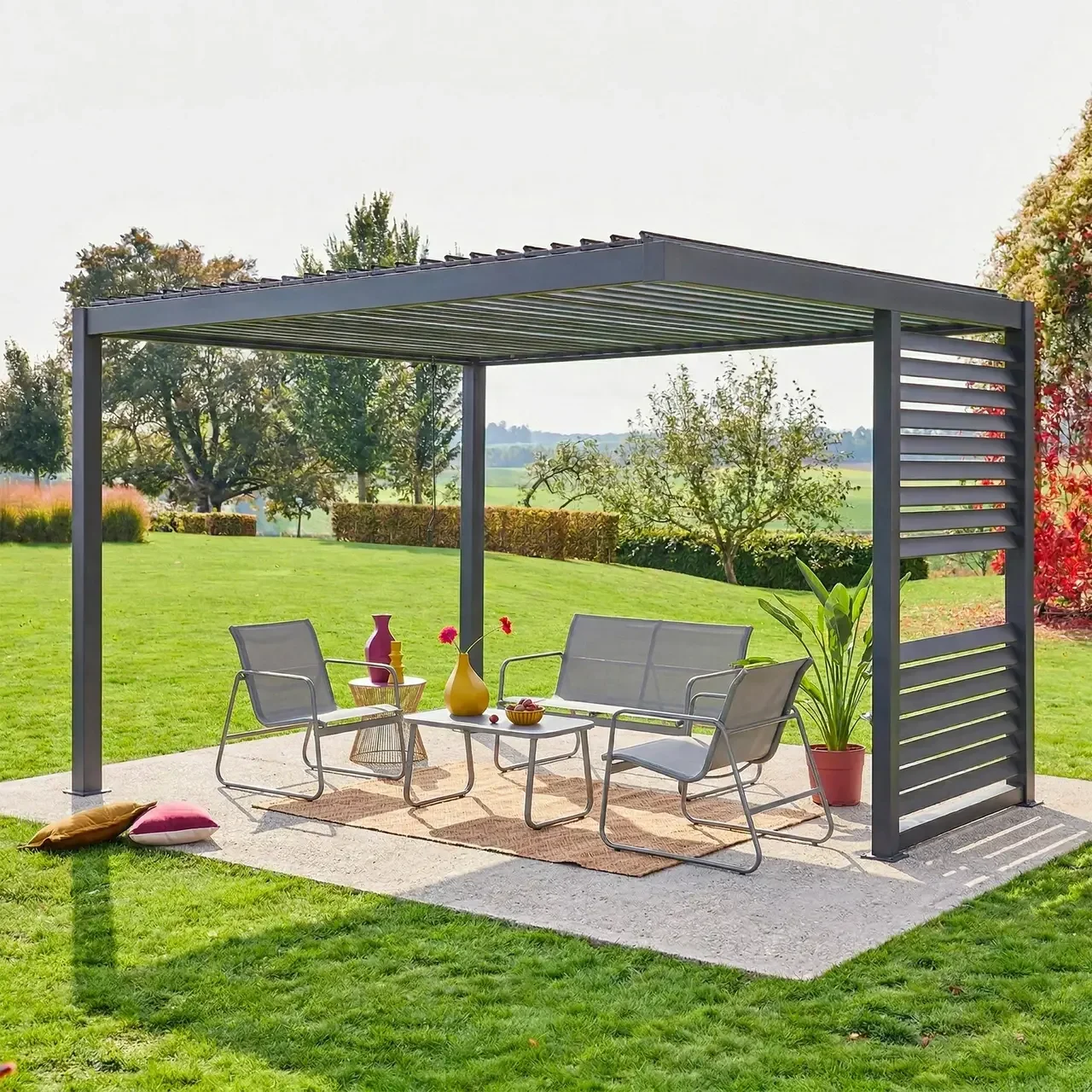 Pergola bioclimatique 3,5x3,5m aluminium lames orientables persienne modèle Palace