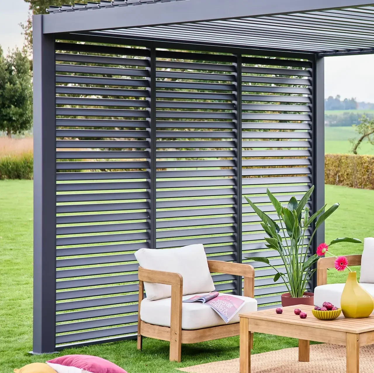 Pergola bioclimatique aluminium 4x3m Triomphe avec persiennes réglables