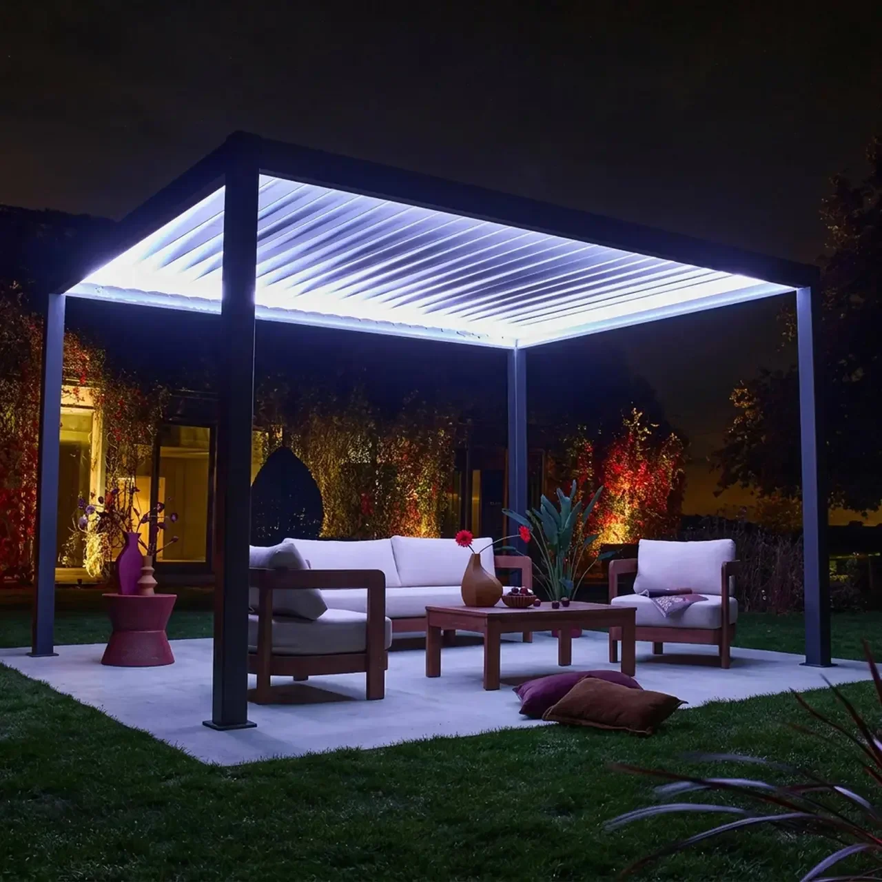 Pergola bioclimatique aluminium motorisée 4x3m LED Triomphe - lames orientables éclairage multicolore