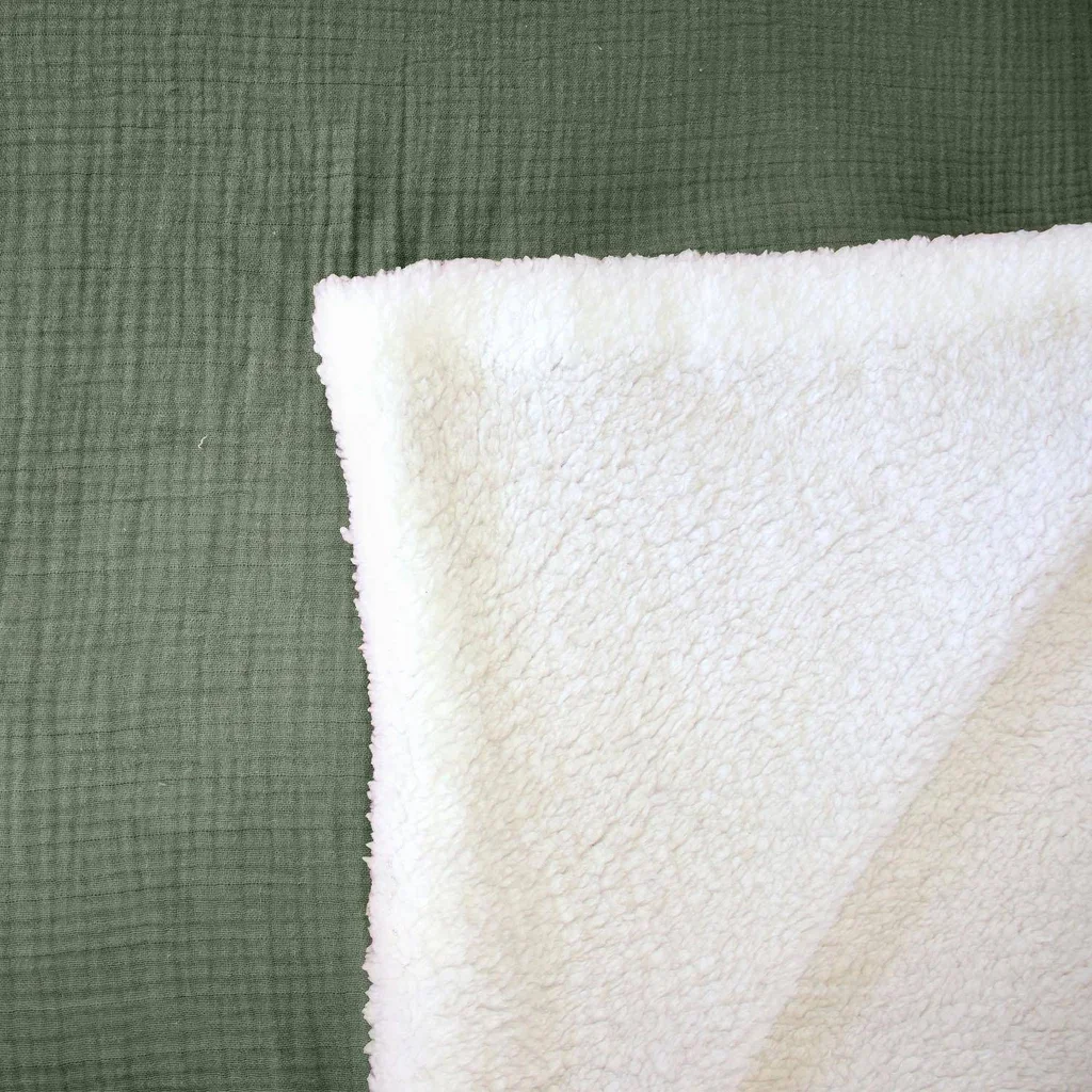 Plaid douillet sherpa et gaze de coton kaki 130x170 cm