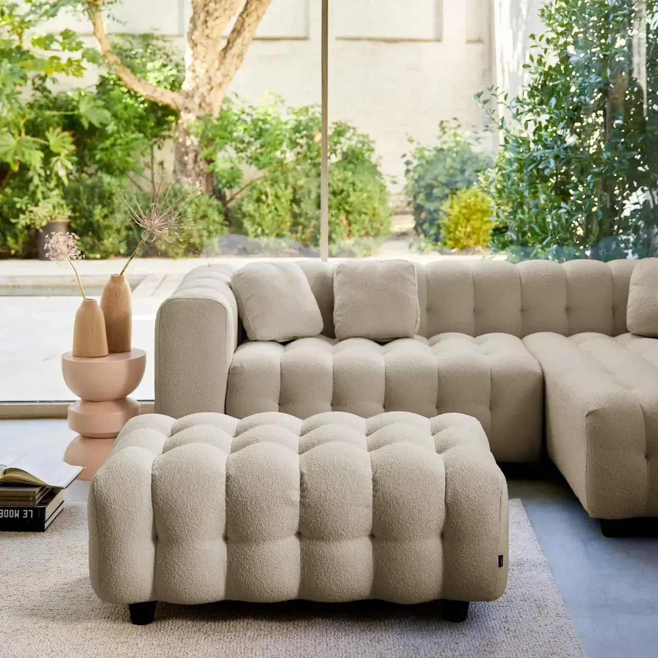 Pouf repose-pieds angle 3 places Leon bouclette texturée beige