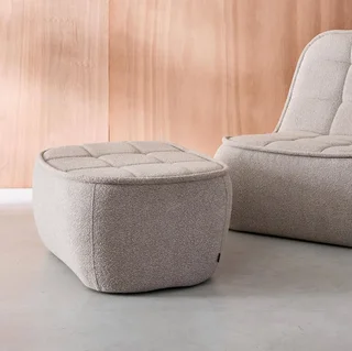 Pouf repose-pieds Boni tissu bouclette blanc cassé chauffeuse
