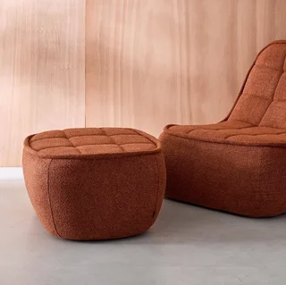 Pouf repose-pieds Boni tissu bouclette texturé blanc cassé pour chauffeuse
