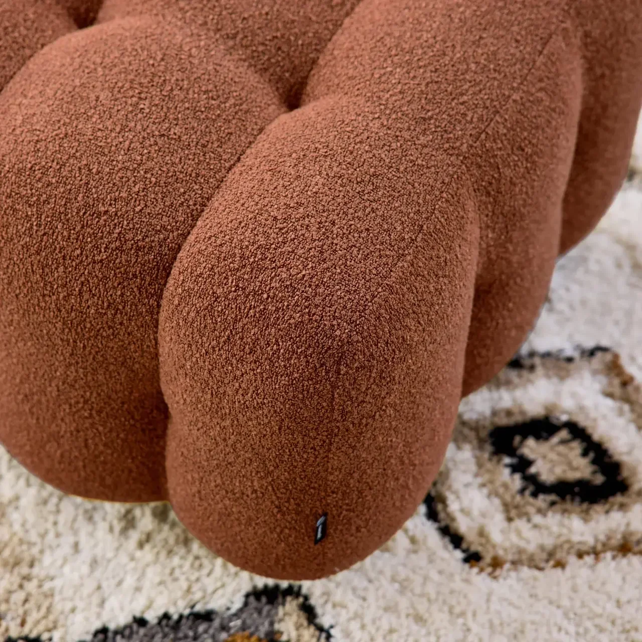 Pouf repose-pieds Leon 2 places bouclette texturée beige salon cosy