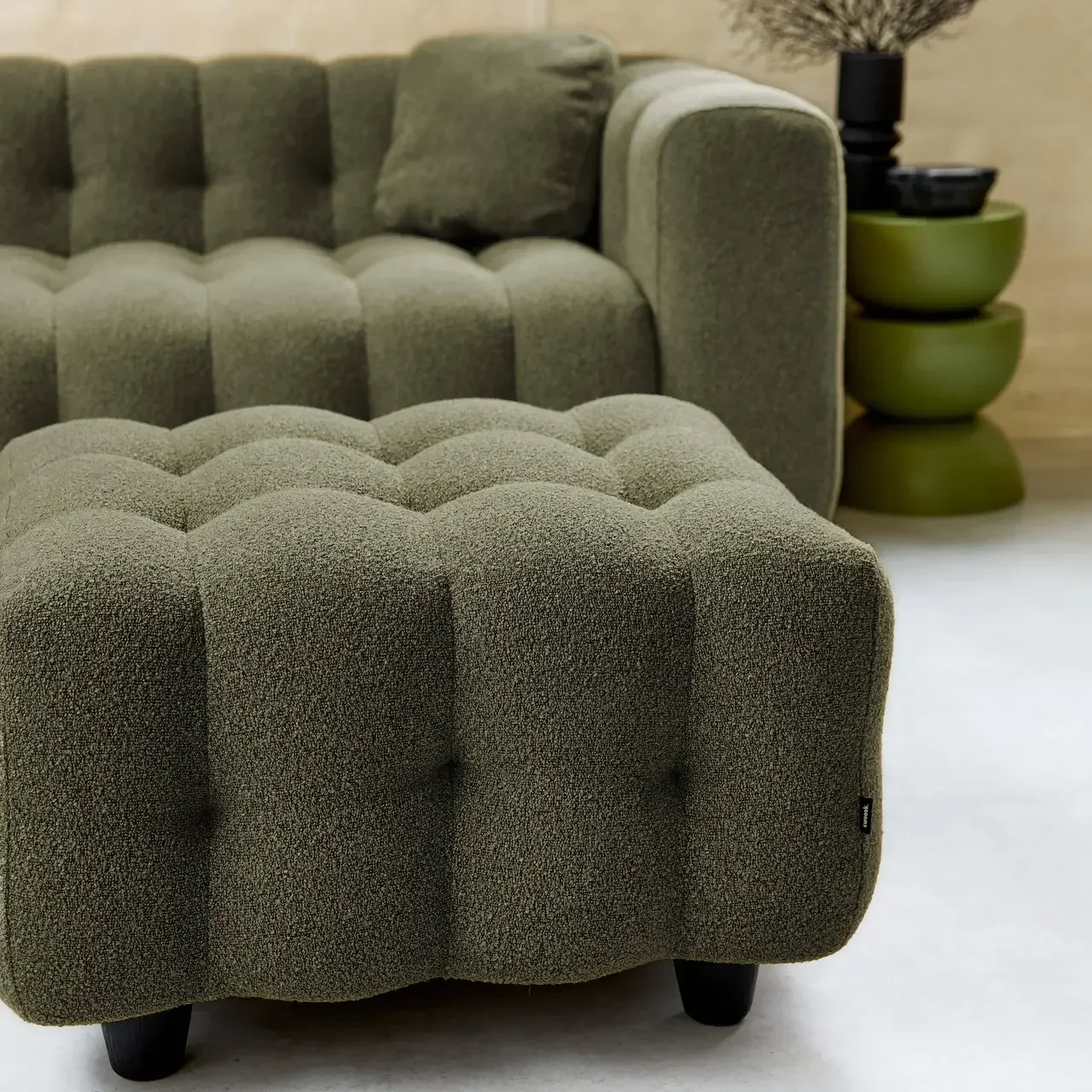 Pouf repose-pieds Leon 3 places bouclette texturée crème