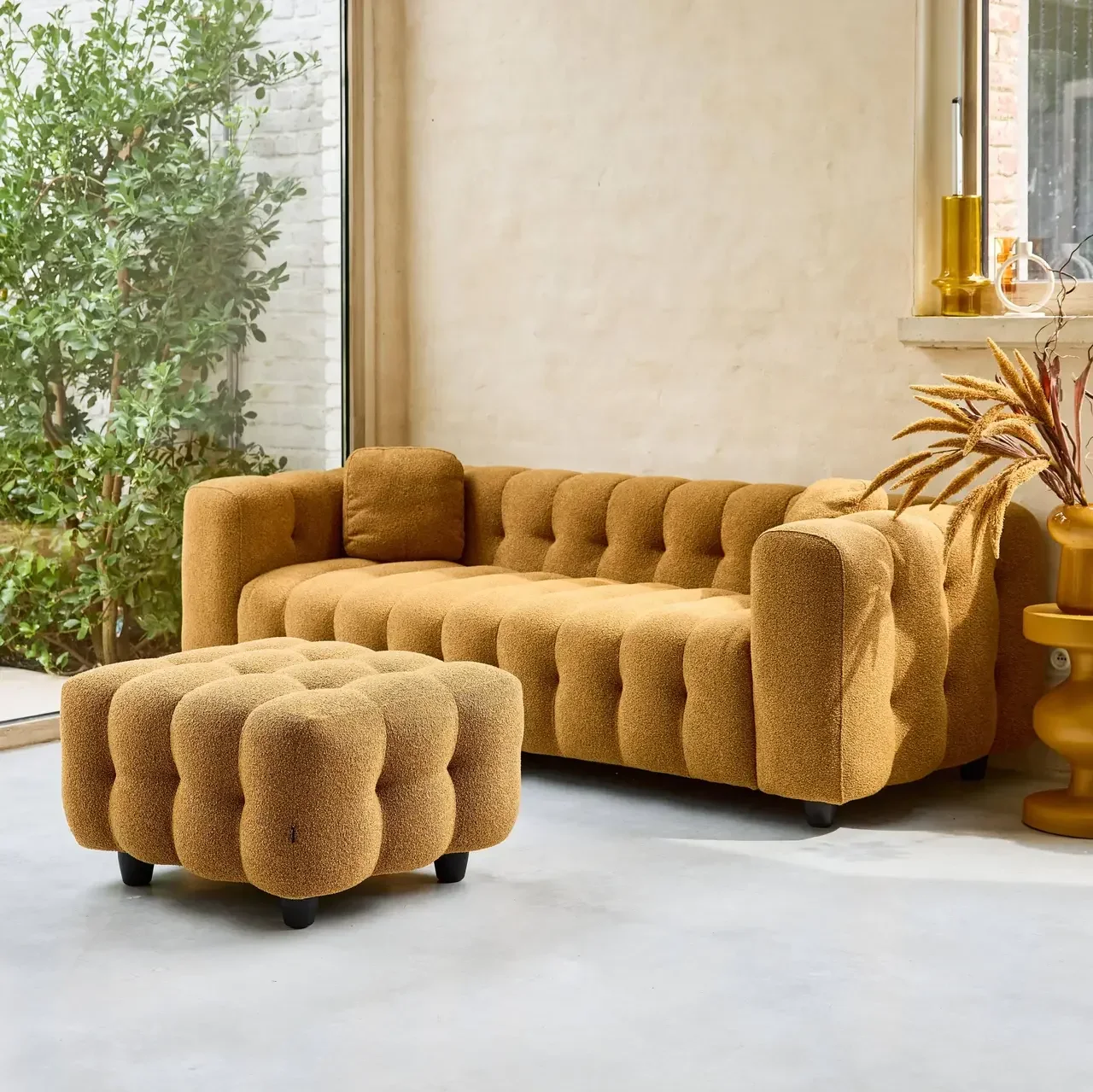 Pouf repose-pieds Leon 3 places bouclette texturée crème