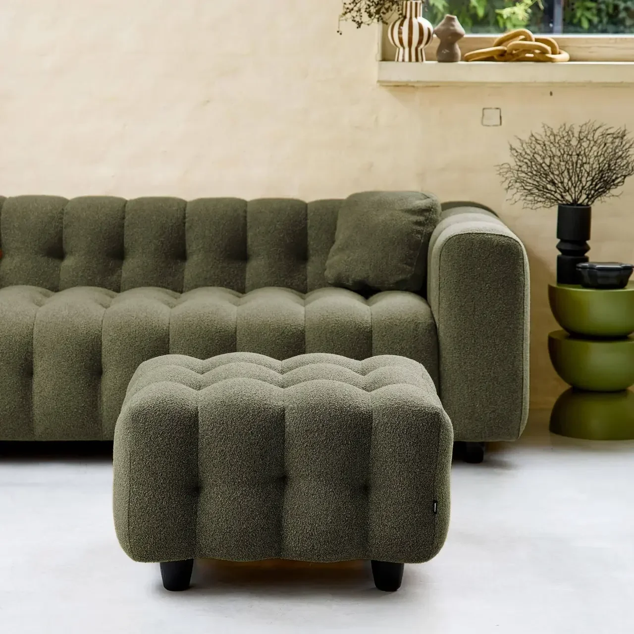 Pouf repose-pieds Leon 3 places bouclette texturée crème
