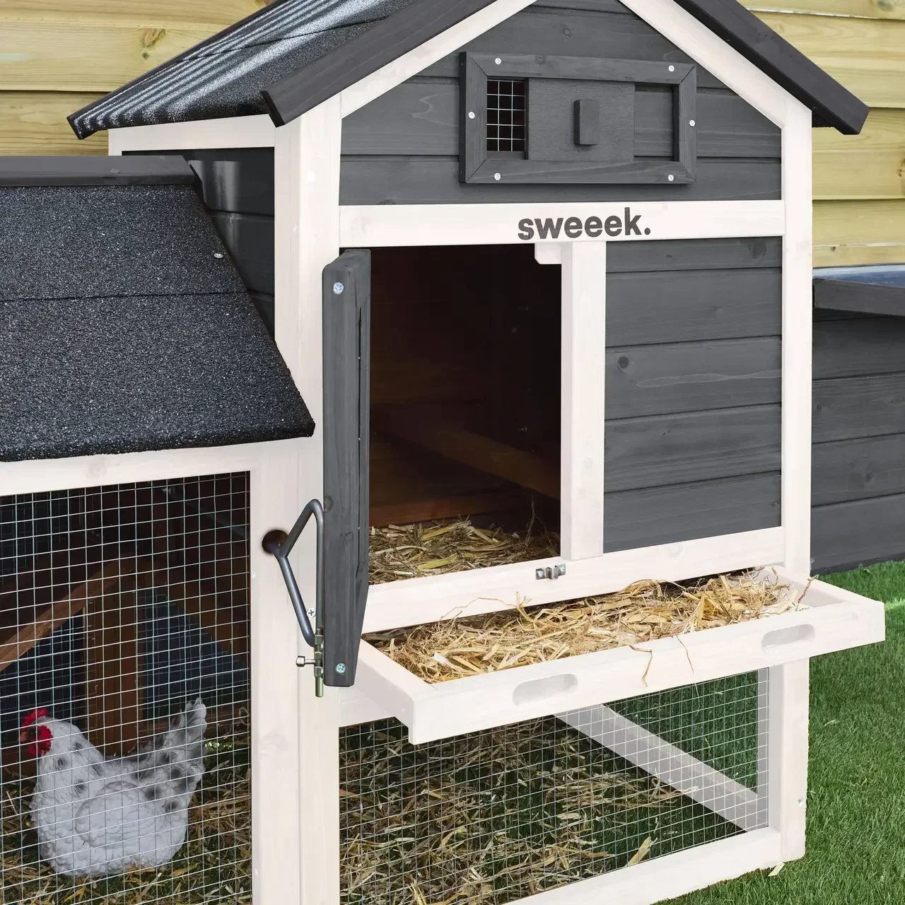 Poulailler en bois de sapin avec enclos pour 3 poules et pondoir