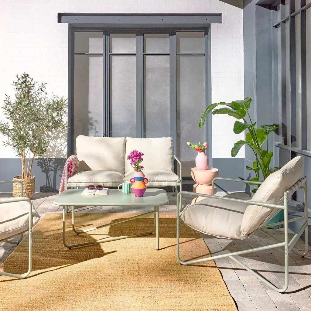 Salon de jardin Alcamo 4 places acier kaki beige avec table basse