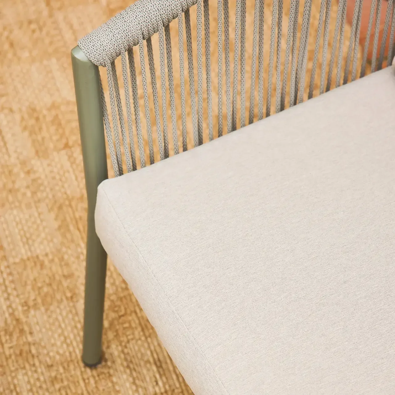 Salon jardin 4 places acier cordage beige kaki design contemporain