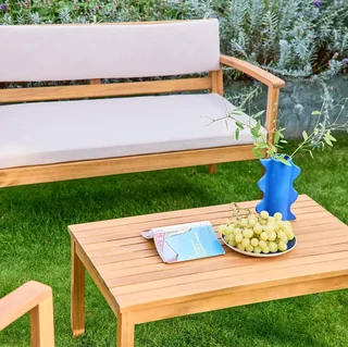 Salon jardin 4 places bois acacia FSC avec coussins - Komoda