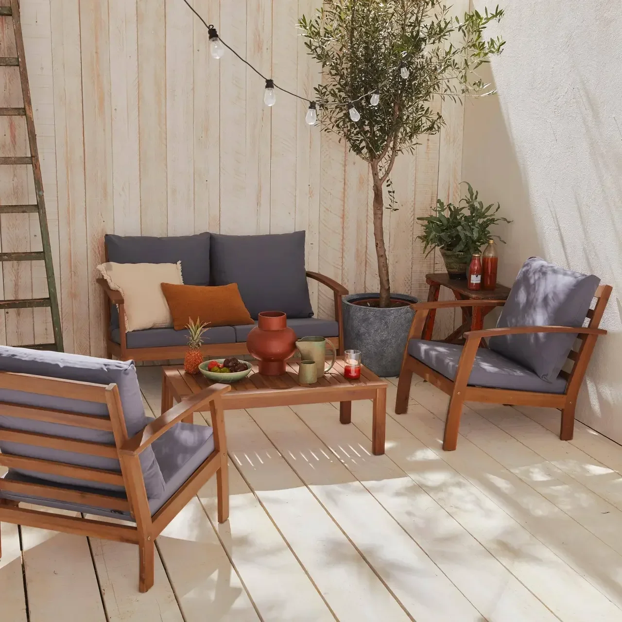 Salon de jardin 4 places acacia FSC avec coussins bleus - Ushuaia