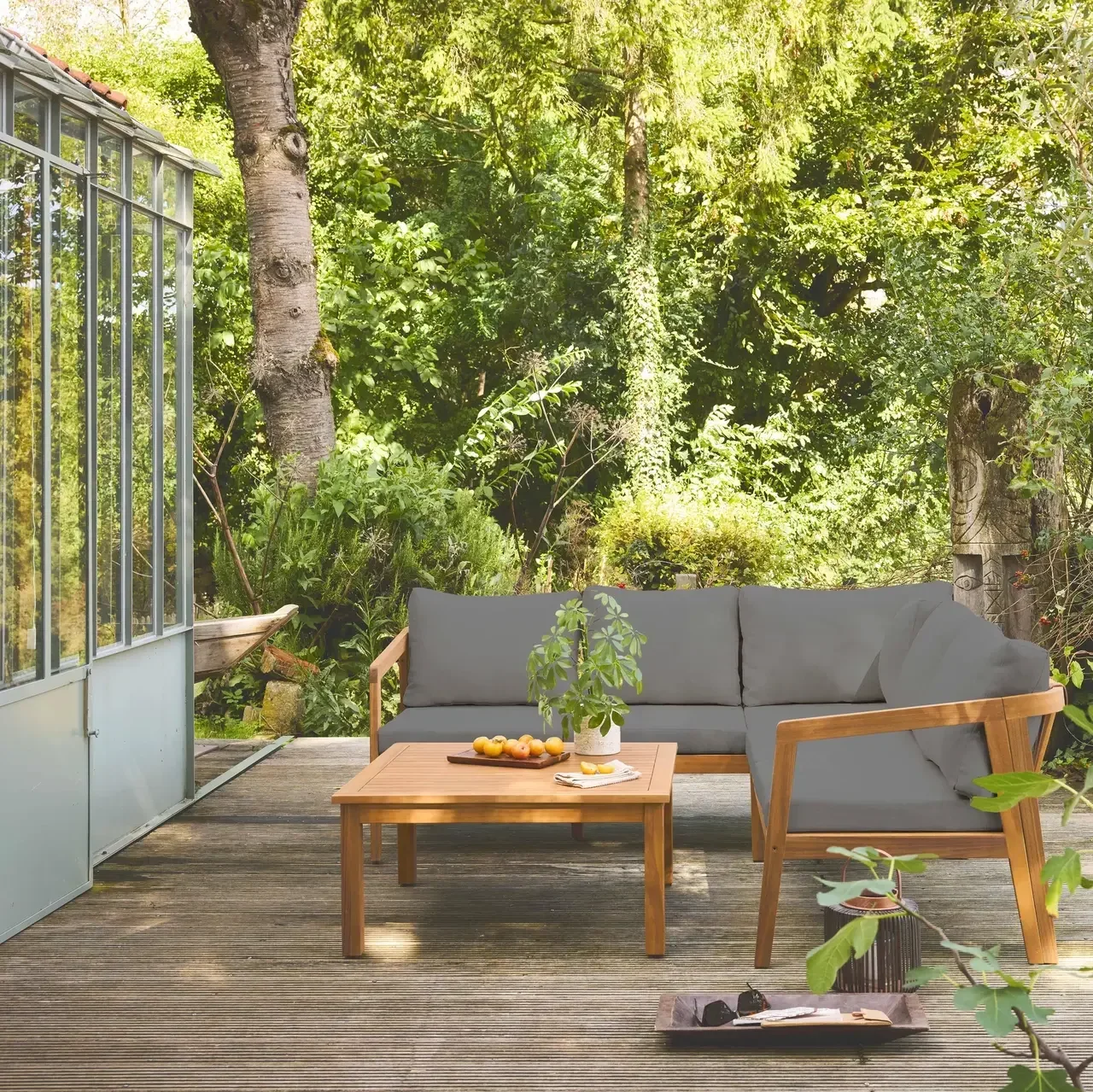 Salon de jardin d'angle 5 places bois acacia avec coussins beige