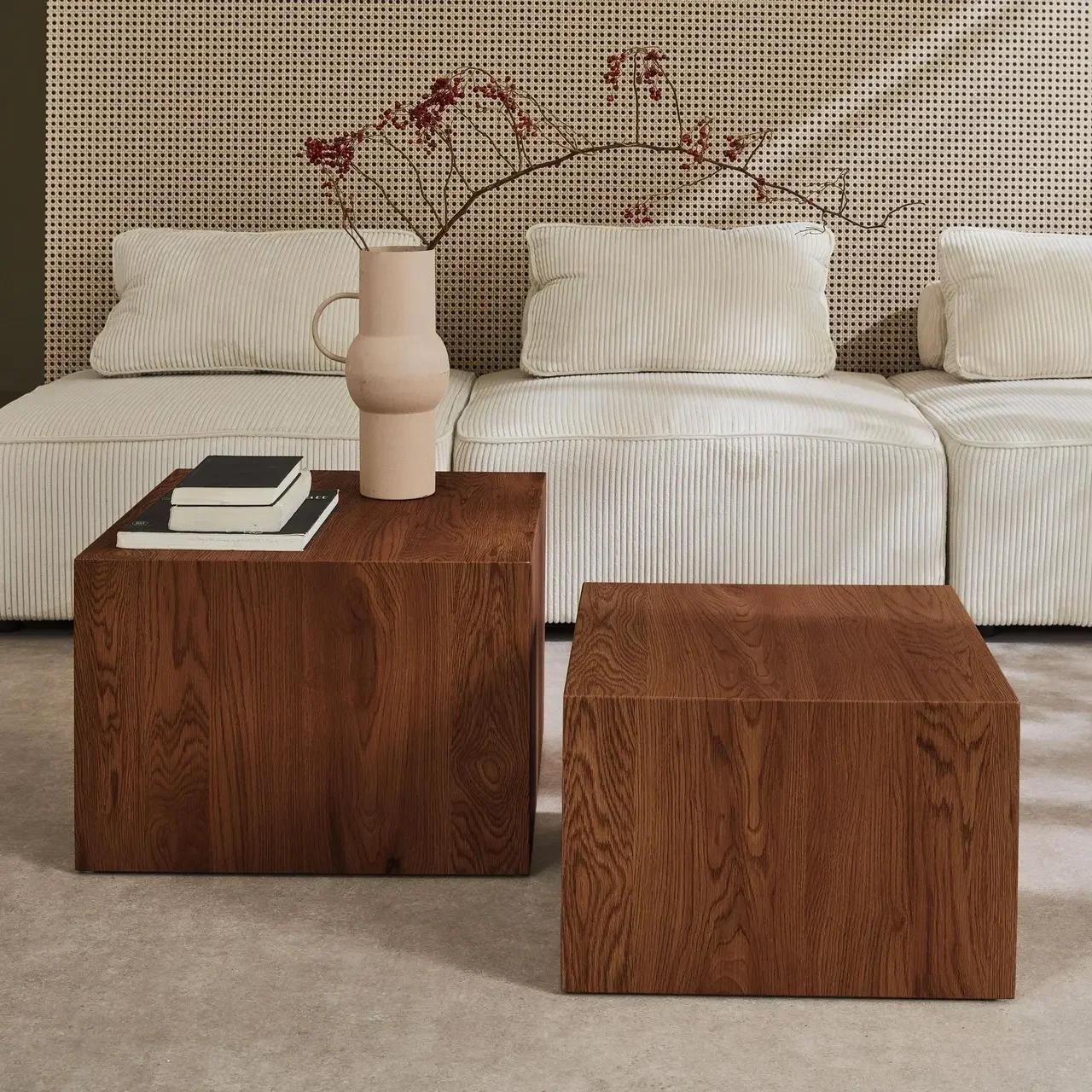 Set de 2 tables basses gigognes carrées bois naturel salon
