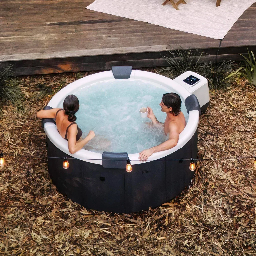 Spa rigide rond 6 places 180 cm hydromassage avec coussins et bâche incluse
