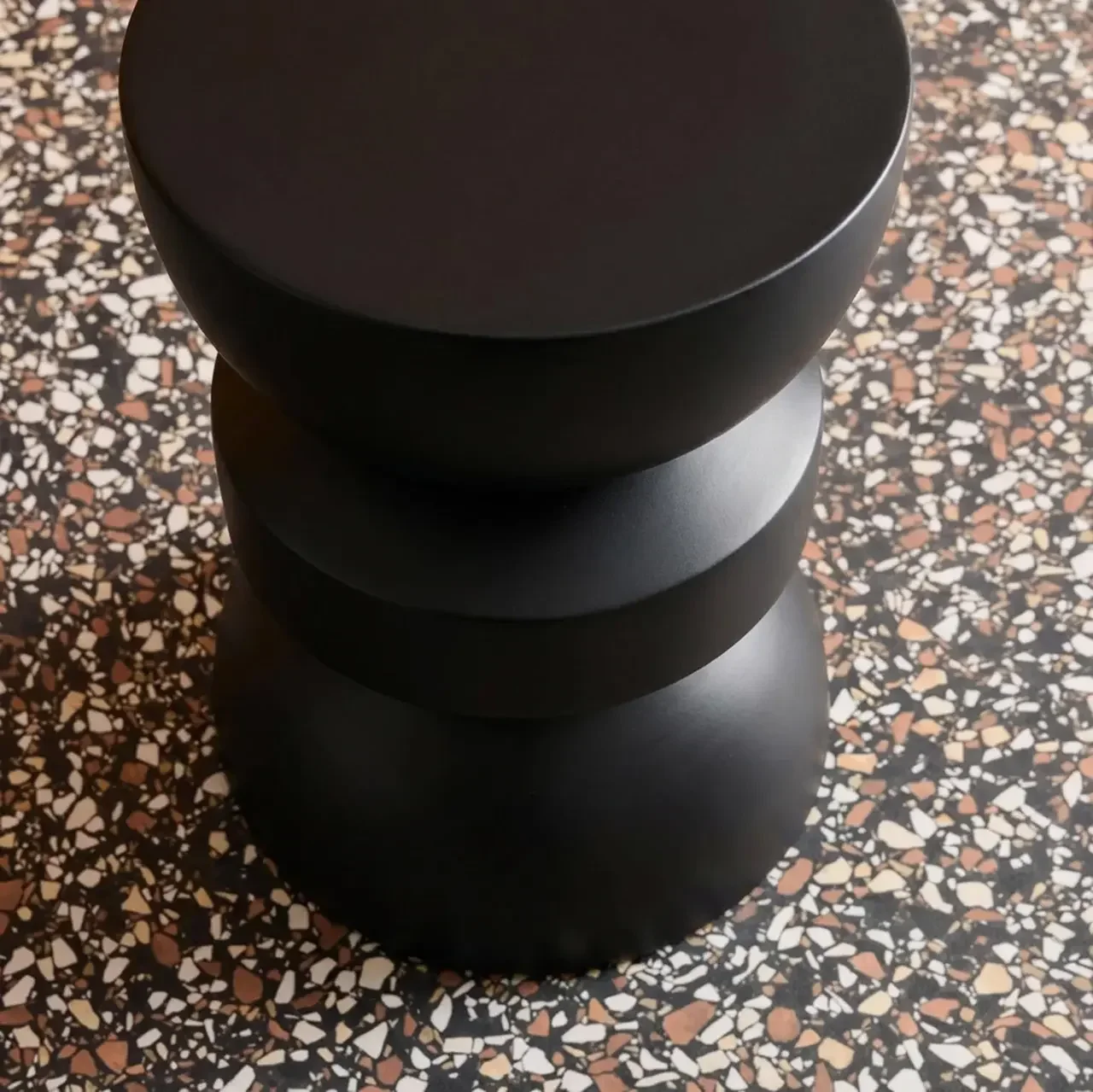 Table d'appoint ronde Ø32cm bout de canapé métal H43,5cm design Assa