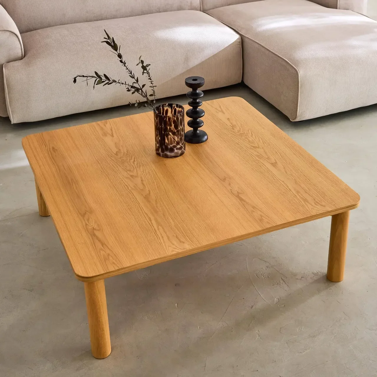Table basse carrée bois hévéa finition chêne Solène salon