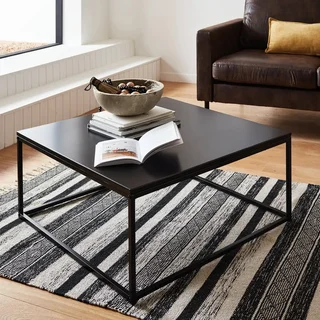 Mesa de centro quadrada de metal preto fosco estilo industrial