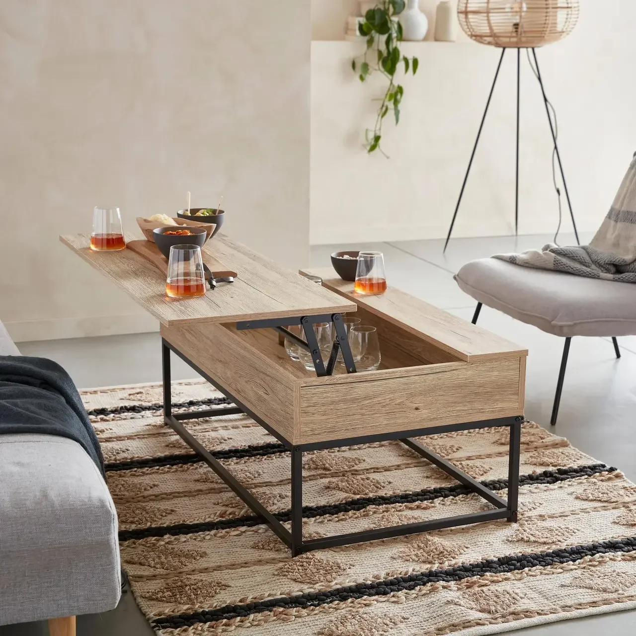 Table basse relevable bois massif style industriel noir mat