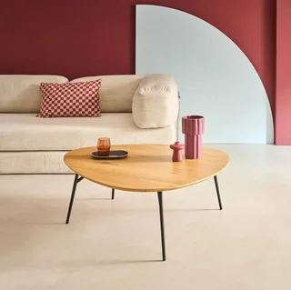 Table basse Ezia ovale plateau effet chêne piètement métal noir design contemporain salon