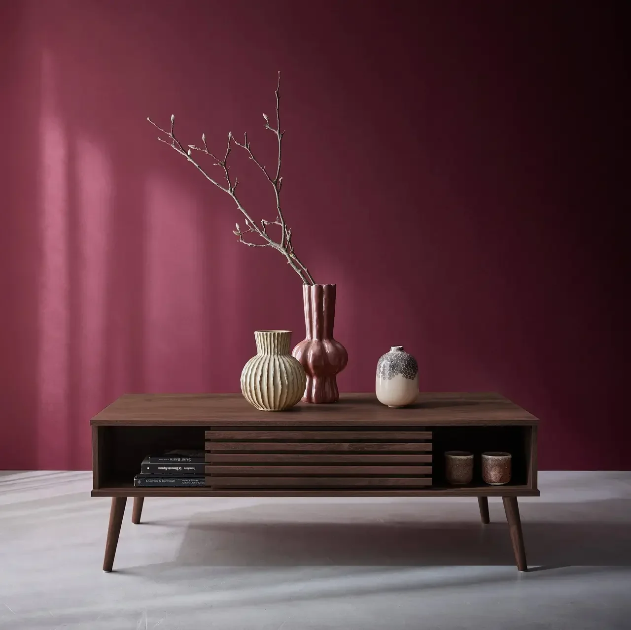 Table basse scandinave bois strié porte coulissante Madere
