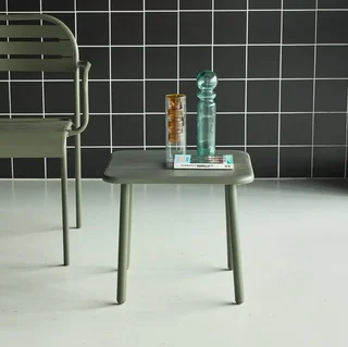 Table d'appoint extérieure carrée métal Amélia acier antirouille jardin